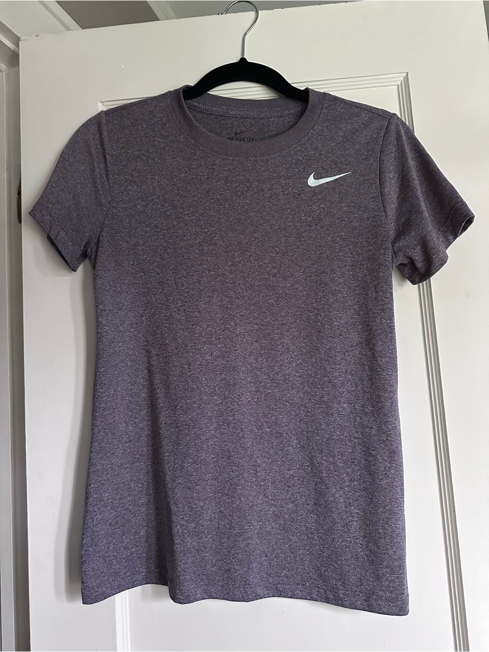 Nike Women’s Heather Plum Short-Sleeve Tee